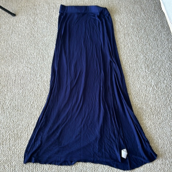 Mono B navy slit maxi skirt size small - Picture 2 of 6